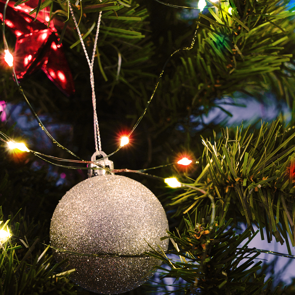 фото гирлянда feron cl583 линейная роса (на проволоке) мультиколор c питанием от сети 220v 20м + сетевой шнур 1,5м 51444 | 220svet.ru