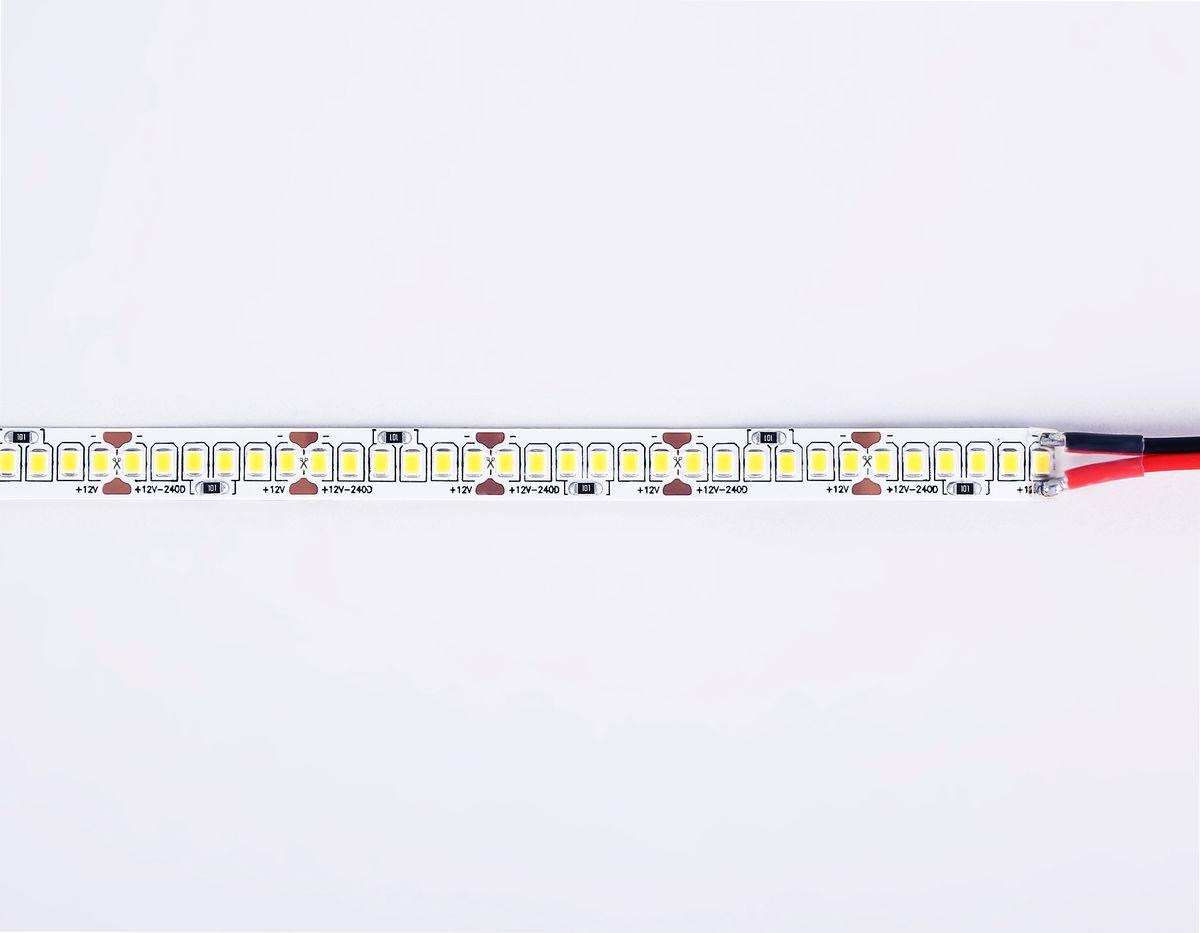 фото светодиодная лента дневной белый ambrella light 17w/m 240led/m 2835smd 4500к 5m gs1402 | 220svet.ru